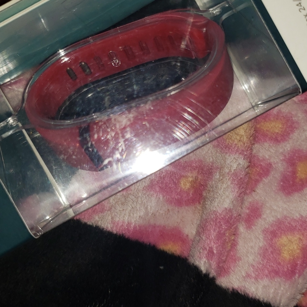 (SOLD)FitBit Flex - Picture 7 of 7